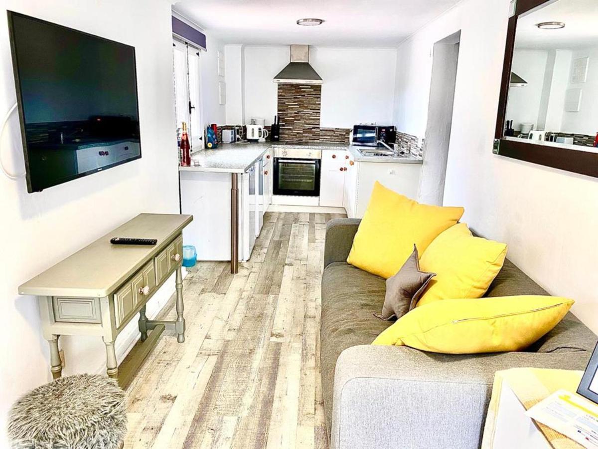 Lovely 2 Bed Apartment In Alcalalí Zewnętrze zdjęcie